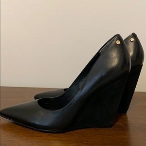 Rachel Roy black shoes